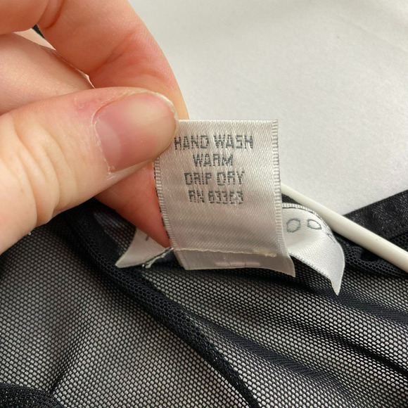 Flora Nikrooz Women’s Black Embroidered Floral Long Whimsigoth Nightgown Size M - Picture 5 of 11